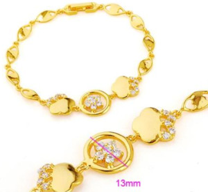 Jewellery: Beautiful 18K Gold plated bracelet