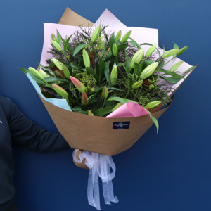 Fresh Florals: Bouquet | Oriental Lily