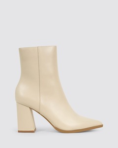 Boots Heels: WILLING BONE