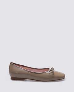 GILLOT BALLET FLATS TAUPE PATENT LEATHER