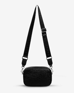 Handbags: PLUNDER BAG BLACK BUBBLE WITH WEBBED STRAP