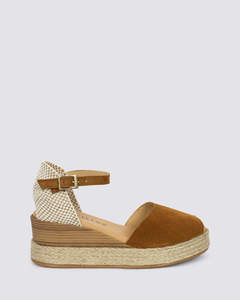 Womens Wedges: 10590 CUERO