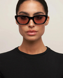 NOVE SUNGLASSES BLACK/PINK