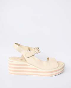 Django And Juliette: FIGG PLATFORM SANDALS MILK