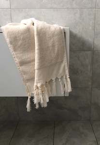 Ottoloom: Aspen Organic Hand Towel - Ecru