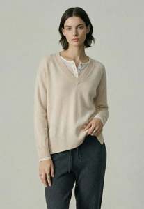 Aleger Cashmere: 494 Cashmere Gorgeous V - Pearl Shell