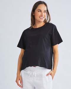 Maternity Casual Tops: Versatile and Comfortable Maternity Cotton Tee in Black