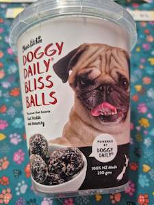 Dog And Puppy Treats: Doggy Daily Bliss Balls