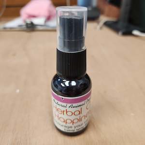 Cat And Kitten Treats: Vetcare Herbal Happiness Catnip Spray 25ml 10g