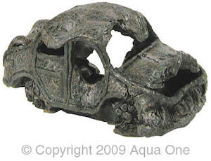 Aquatic Decorations: Ruined Car