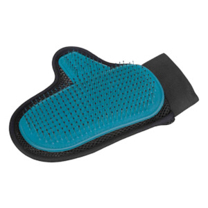 Dog Grooming: Fur Care Glove with wire bristles