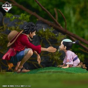 One Piece: One Piece Revible Moment Monkey D. Luffy & Momonosuke Figure