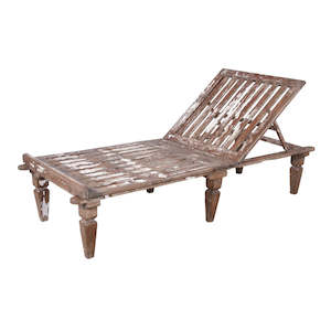 Kimonos: VINTAGE INDIAN BENCH/COFFEE TABLE