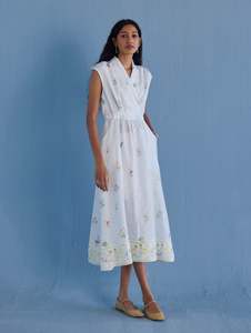 MEMA SHAWL COLLAR DRESS | WHITE