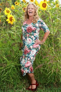 Floral Dresses: Nancy Ivy Short Sleeve Dress - Spring Serenade