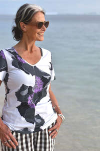 Mismatch Tee Enchantment - White Poppy - SALE