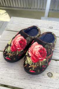 Footwear: Slippers - Thorns & Silk