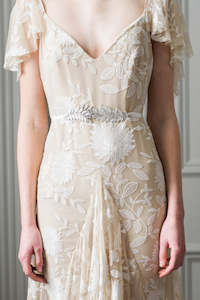 Swooping Leaf Sash | Silver