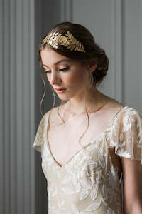 Accessories: Swooping Leaf Headband | Gold