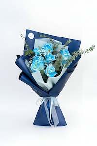 12 Blue Sprayed Roses