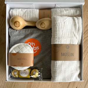 100 Cotton Range: Ohbubs Everything Baby Gift Box