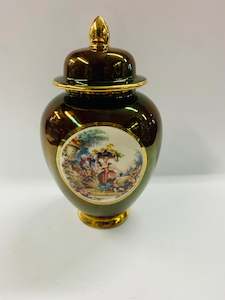 Carlton ware: Carltonware Rouge Royale lidded pot