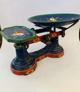 Cookware: Vintage set of kitchen sc