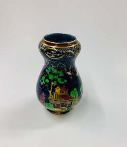 Ceramic Vases: Royal Winton Oriental Scene lustre vase
