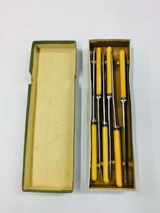 Set 6 boxed bone handle dinner  knives