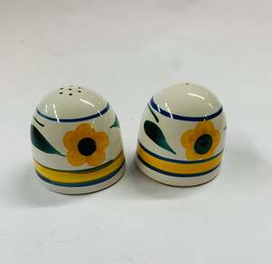 Pottery: Temuka Cottage garden salt and pepper set
