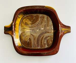 New Zealand Pottery: Air New Zealand Crown Lynn plate