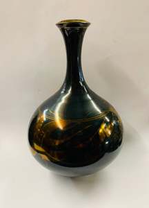 Pottery Vases: Large Peter Collis NZ Pottery vase