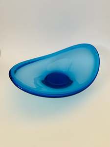 Crystal And Glass Compotes And Bowls: Midcentury blue art glass curved bowl