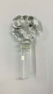 Vintage art glass flower bottle stopper