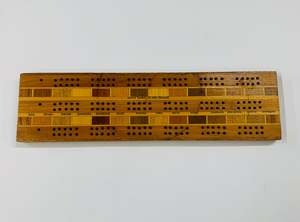 NZ native Timbers cribbage board