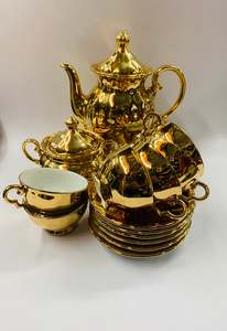 Cups And Saucers: 15 Piece Pagoda gold coffee set