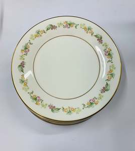 Set 8 Royal Doulton Symphony lunch plates