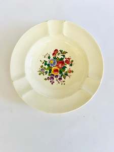 Alcohol And Tobacco: Wedgwood of Etruria and Barlaston Round Ash Tray
