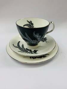 Cups And Saucers: Royal Albert Night and Day trio