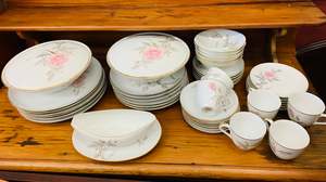Oriental Antiques: Large fine china Sango Japanese floral dinner set