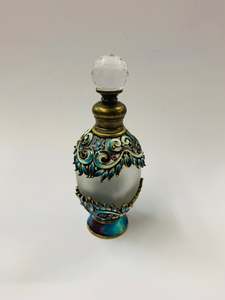 Glass And Crystal: Vintage glass perfume bottle