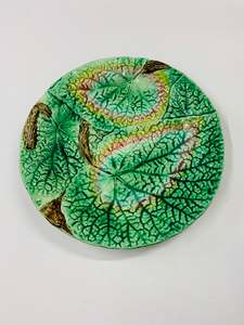 Antique Majolica leaf pattern plate
