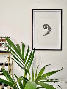 Nga Taonga O Te Wao Nui A Tane: Te Kōrero O Te Tipuranga - Koru Print