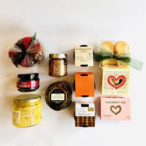 Gourmet Food - Feative Entertainer Gift Box - Corporate Gift - Aotea Fine Foods