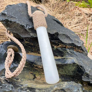 Quartz: Quartz Bound Droplet Pendant