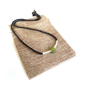 Pounamu: Pounamu Tube Necklace