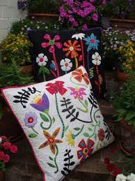 Wendy Williams Patterns: Bugs and Blooms Cushion Pattern by Wendy Williams