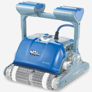 Pool Care: Dolphin M400 Pool Cleaner (CB)