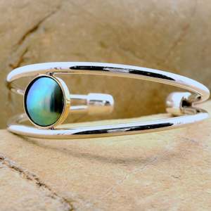 Bracelet: Pearl Tory Bangle