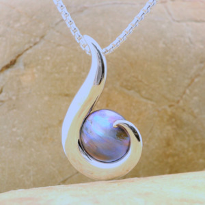 Pearl Hook Necklace - Large